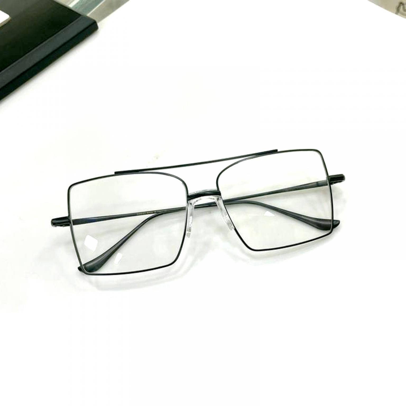New Classic Metal Frame Frame Eye Wear 2022